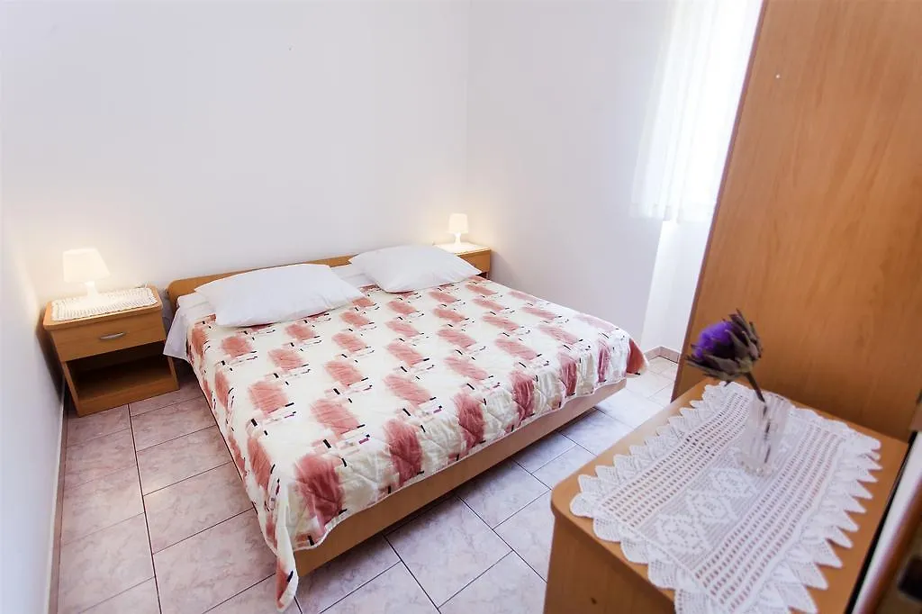 Apartments Antonieta Banjole