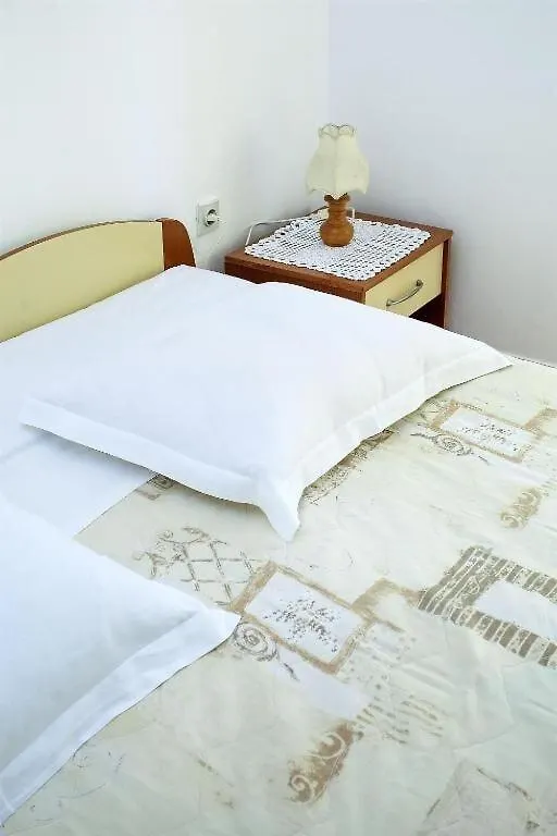 Apartments Antonieta Banjole Croatia