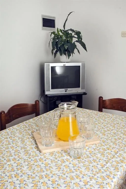 Apartments Antonieta Banjole