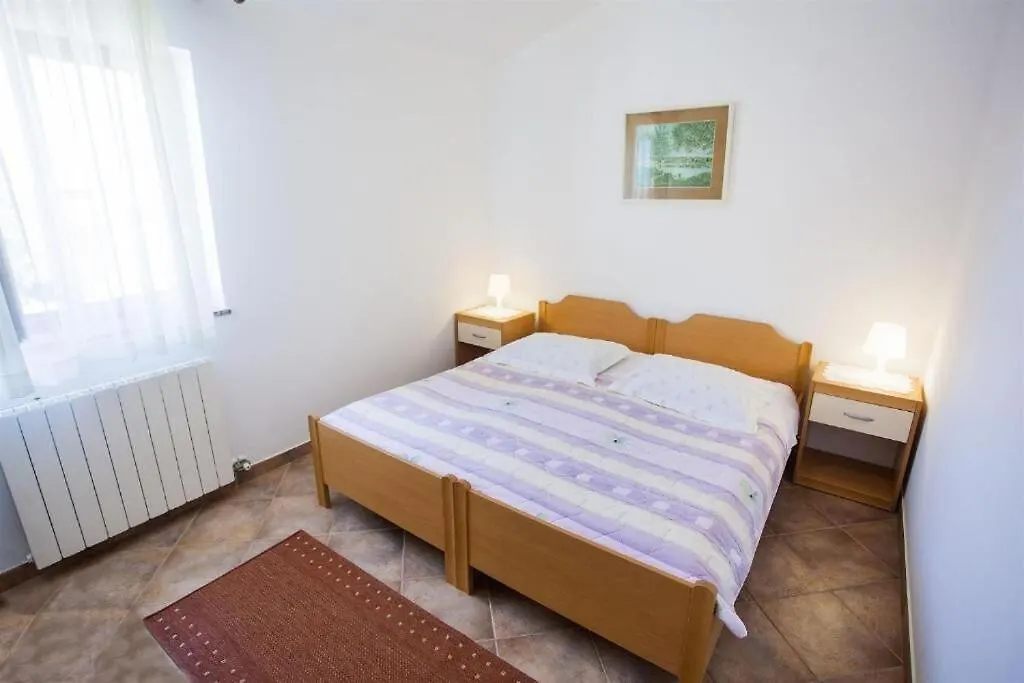 Apartments Antonieta Banjole