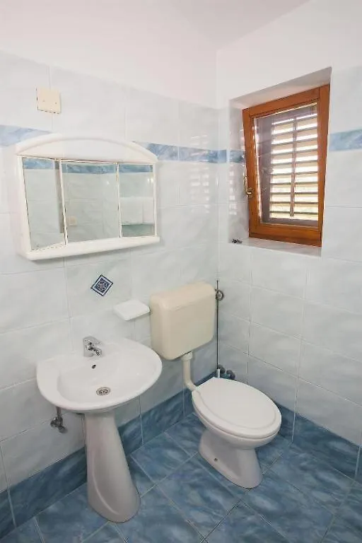 Apartments Antonieta Banjole Croatia