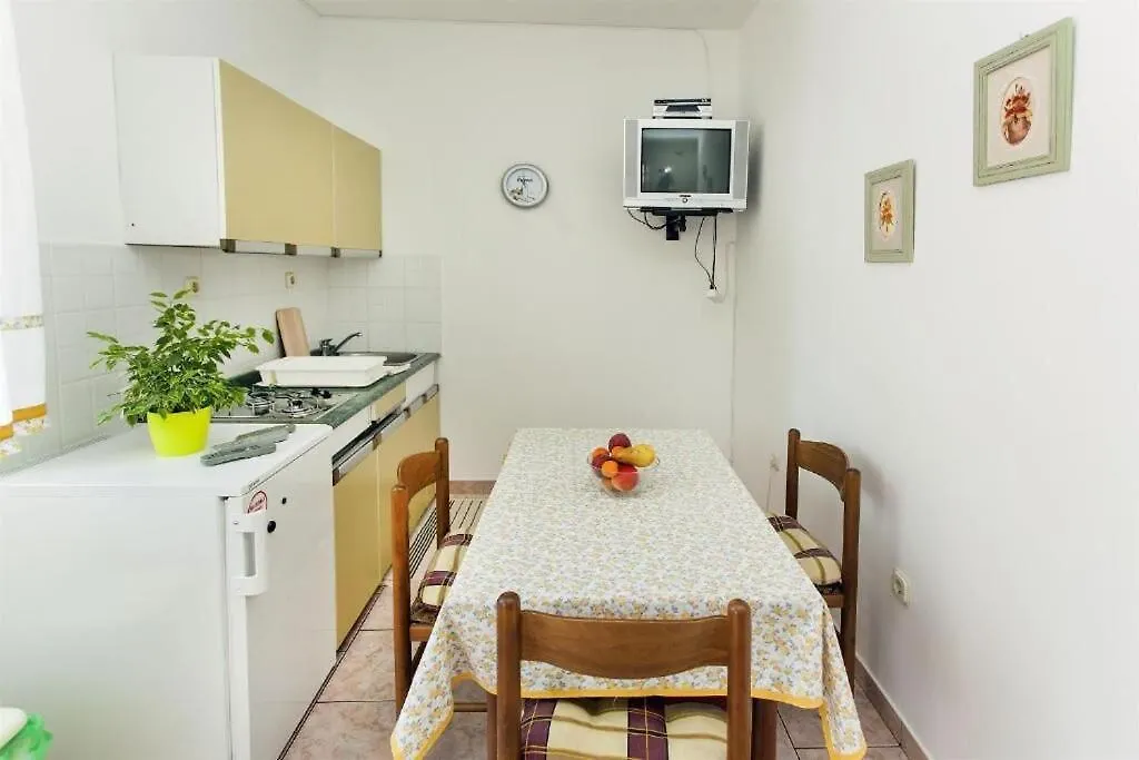 Apartments Antonieta Banjole